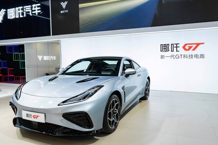 东莞茶山镇盛优浩企业管理咨询哪吒汽车在智能汽车领域的表现，领途汽车在新能源汽车市场中的影响力